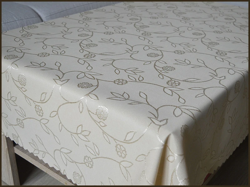 Ubrus vzor 107 – 120x180cm – krémový