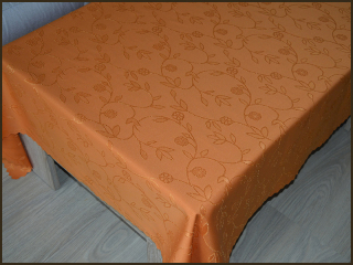 Ubrus vzor 107 – 120x160cm – oranžový